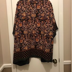 Liz Claiborne shawl